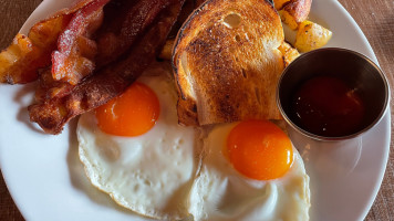 Anglers Dining food