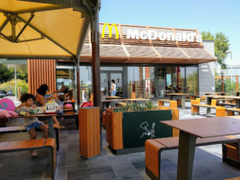 Mcdonald's outside