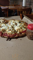 Sam's Pizza food