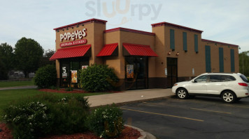 Popeyes Louisiana Kitchen outside