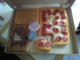 Pizza Hut food