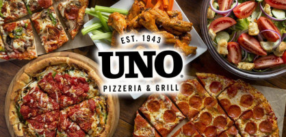 Uno Pizzeria Grill Smithfield food