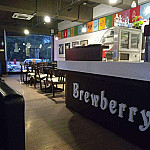 Brewberrys - The Coffee Bar inside