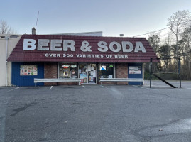 Bellport Cold Beer Soda outside