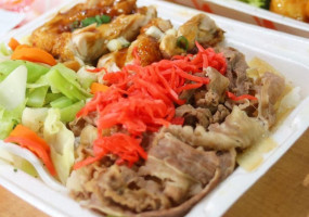 Yoshinoya Sherman Way food