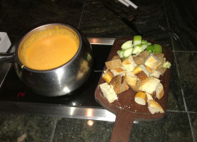 The Melting Pot food