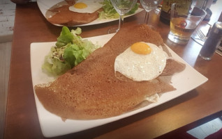 Crêperie De Crécy food