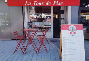 La Tour De Pise inside