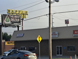 Waffle House outside