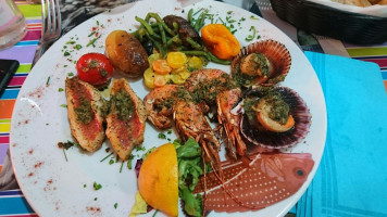 La Mediterrannee food