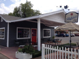 Packards Coffee Shop outside