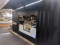 Dolphin Deli outside