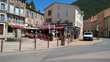 Bar-restaurant L'estaminent outside