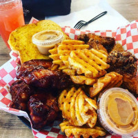 Top Tenders Wings food