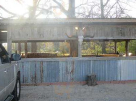 Lil's Chuckwagon And Rodeo Store outside