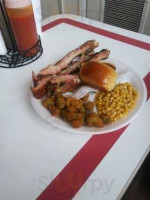 Chickin Lickin Bbq And Seafood food