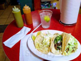 Taqueria Guanajuato food