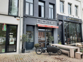 Nome Antwerpen outside