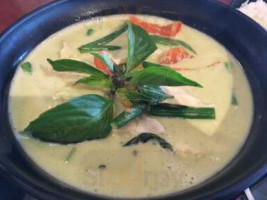 Savvy Thai Cuisine food