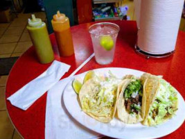 Taqueria Guanajuato food