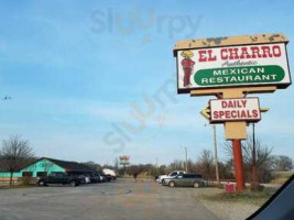 El Charros Mexican outside