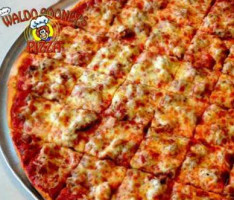 Waldo Cooney's Pizza food