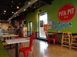 Pita Pit inside