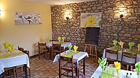 Le Relais St Martin inside