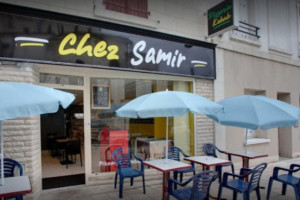 Chez Samir inside