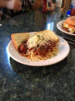 Historic Elwood Opera House food