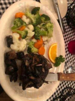 Mama T's Italian Steakhouse food