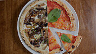 Cotto Enoteca Pizzeria food