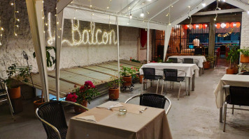 Le balcon gourmet food