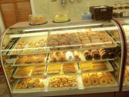 Koehn Bakery food