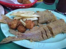 Jerrys Catfish House No 2 food