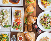 Hansa's Chopping Block & Smokehouse Cafe food