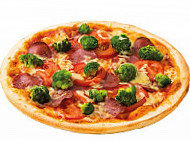 World of Pizza food