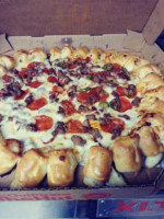 Pizza Hut food