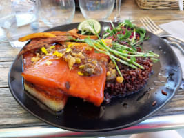 Les Terrasses De La Côte Rouge food