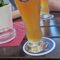 Löwenbräu food