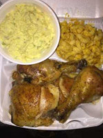 Mimi's Soul Food food