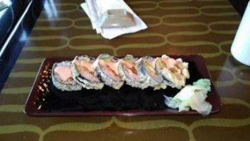 Sushi 33 food