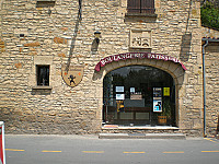 Boulangerie Patisserie outside