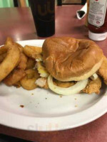 Woody's 50's Diner food