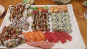 Sushi Palace food