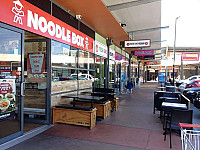 Noodle Box outside