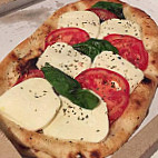 Amici's Pizzeria food