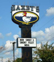 Zaxby's inside