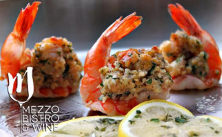 Mezzo Bistro Wine food