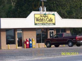 Webb's Cafe outside